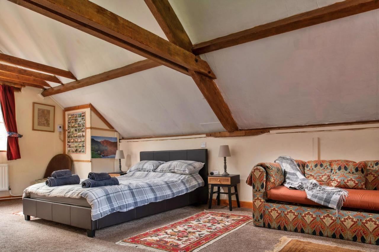 Finest Retreats - Great Cantal Granary 兰德林多德威尔斯 外观 照片