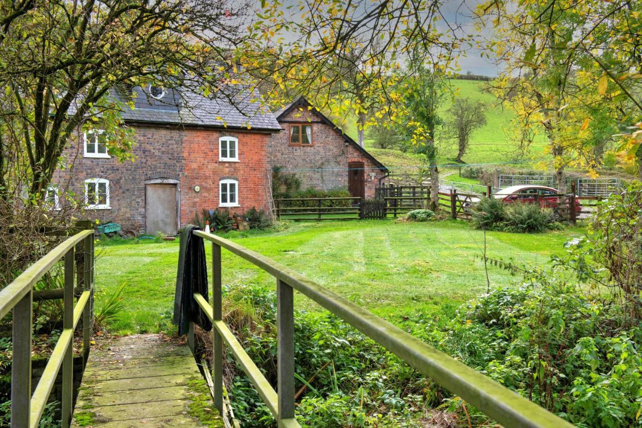 Finest Retreats - Great Cantal Granary 兰德林多德威尔斯 外观 照片